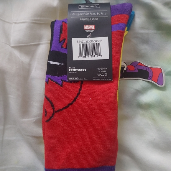 Marvel NWT X-Men Retro Reversible Crew Socks - Picture 2 of 4